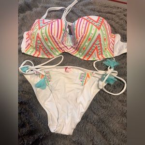 Really nice bottom is size S